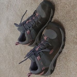 Keen Steens Vent Hiking Shoes